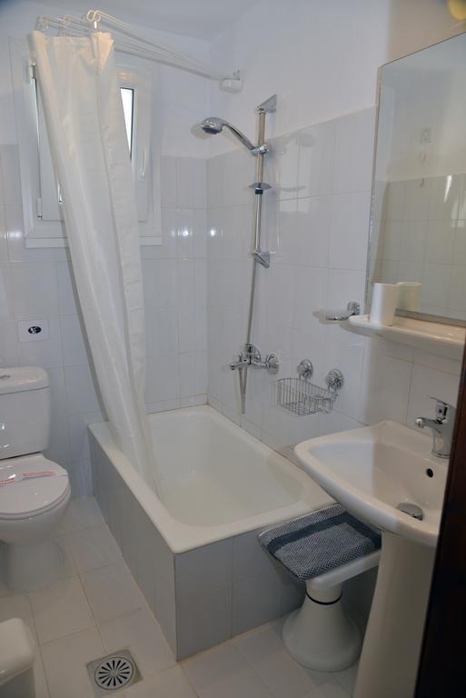 Hotel Anelli سكوبيلوس تاون المظهر الخارجي الصورة