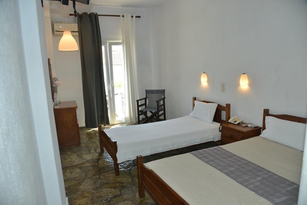 Hotel Anelli سكوبيلوس تاون المظهر الخارجي الصورة