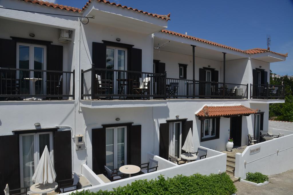 Hotel Anelli سكوبيلوس تاون المظهر الخارجي الصورة
